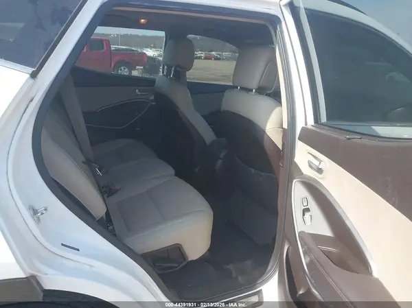 5NMZU3LB3HH039607 2017 HYUNDAI SANTA FE - Image 8
