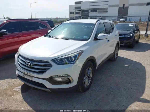 5NMZU3LB3HH049201 2017 HYUNDAI SANTA FE - Image 2
