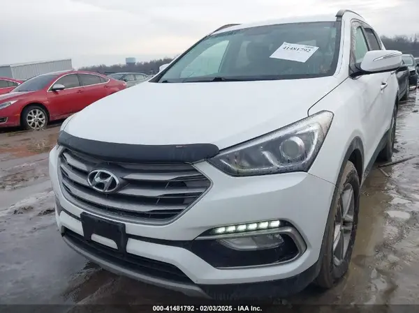 5NMZU3LB3JH053108 2018 HYUNDAI SANTA FE - Image 2