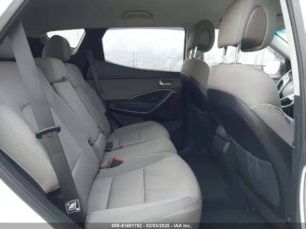5NMZU3LB3JH053108 2018 HYUNDAI SANTA FE - Image 8
