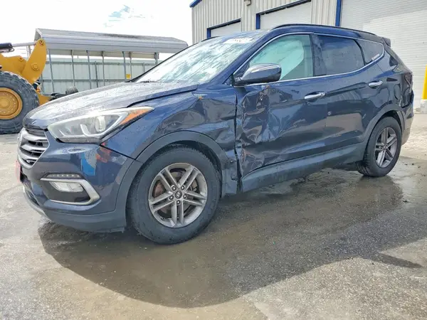 5NMZU3LB3JH057028 2018 HYUNDAI SANTA FE - Image 1