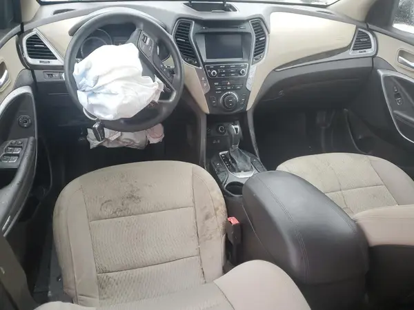 5NMZU3LB3JH062830 2018 HYUNDAI SANTA FE - Image 8