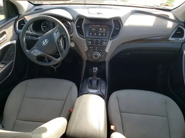 5NMZU3LB3JH063556 2018 HYUNDAI SANTA FE - Image 8