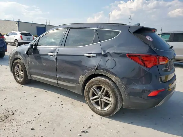 5NMZU3LB3JH072578 2018 HYUNDAI SANTA FE - Image 2