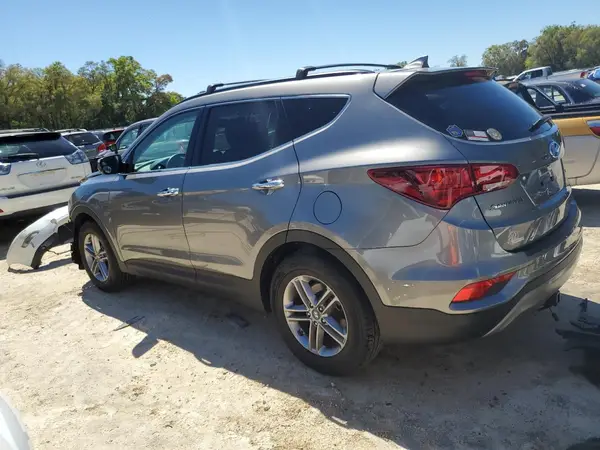 5NMZU3LB3JH074962 2018 HYUNDAI SANTA FE - Image 2