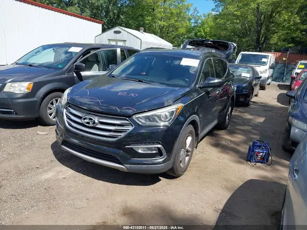 5NMZU3LB3JH084522 2018 HYUNDAI SANTA FE - Image 2