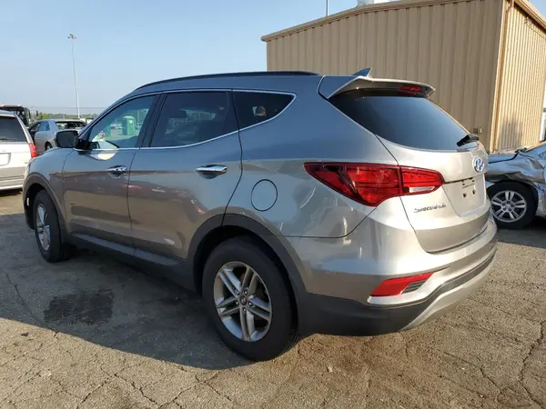 5NMZU3LB4HH000931 2017 HYUNDAI SANTA FE - Image 2