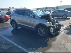 5NMZU3LB4HH000976 2017 HYUNDAI SANTA FE