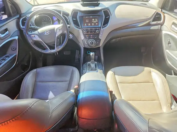 5NMZU3LB4HH001898 2017 HYUNDAI SANTA FE - Image 8