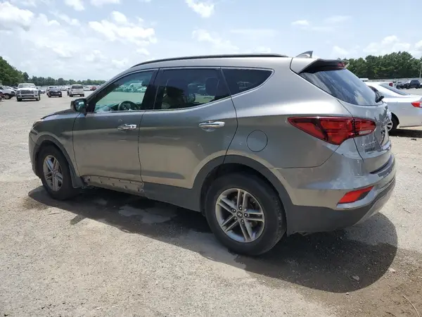 5NMZU3LB4HH003019 2017 HYUNDAI SANTA FE - Image 2