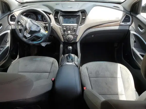 5NMZU3LB4HH003019 2017 HYUNDAI SANTA FE - Image 8