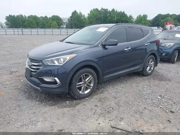 5NMZU3LB4HH006048 2017 HYUNDAI SANTA FE - Image 2