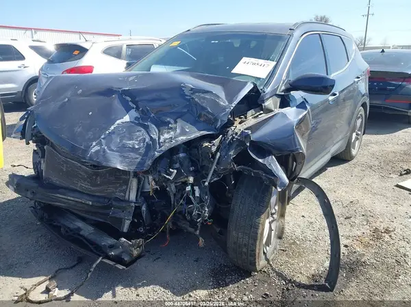 5NMZU3LB4HH006079 2017 HYUNDAI SANTA FE - Image 2