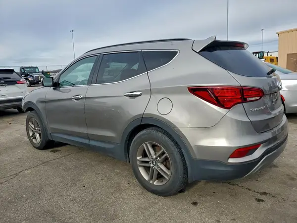 5NMZU3LB4HH006518 2017 HYUNDAI SANTA FE - Image 2