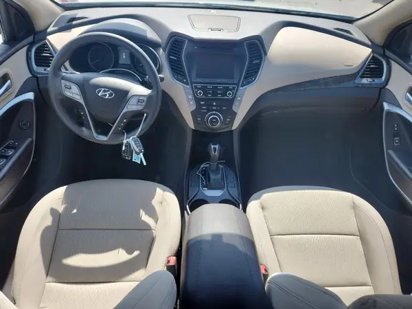 5NMZU3LB4HH008799 2017 HYUNDAI SANTA FE - Image 8