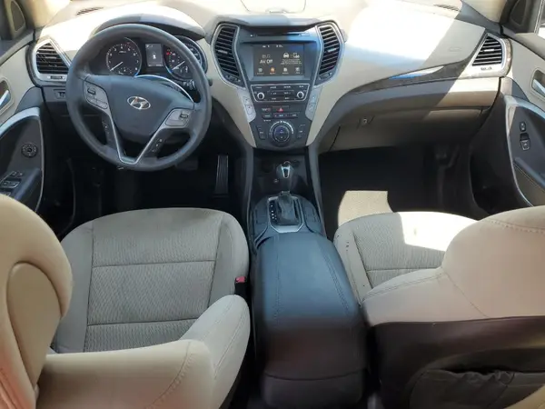 5NMZU3LB4HH009984 2017 HYUNDAI SANTA FE - Image 8