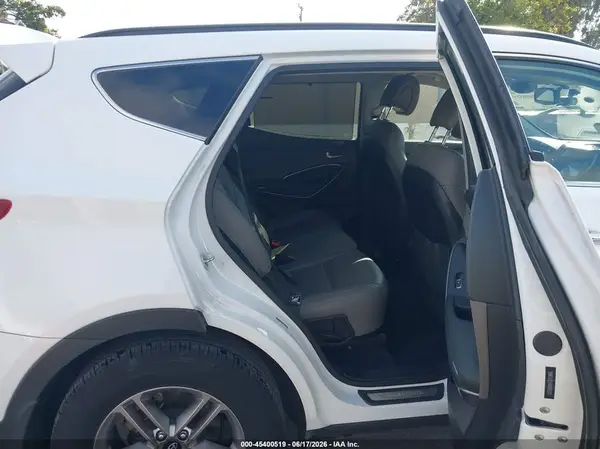 5NMZU3LB4HH012111 2017 HYUNDAI SANTA FE - Image 8