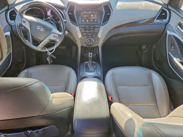 5NMZU3LB4HH015364 2017 HYUNDAI SANTA FE - Image 8