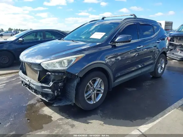 5NMZU3LB4HH029815 2017 HYUNDAI SANTA FE - Image 2
