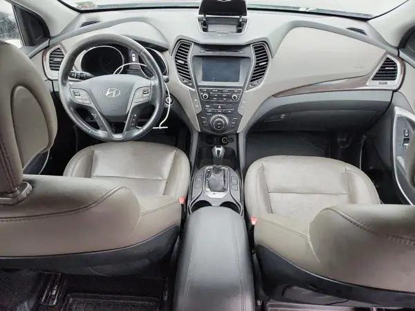 5NMZU3LB4HH046792 2017 HYUNDAI SANTA FE - Image 8