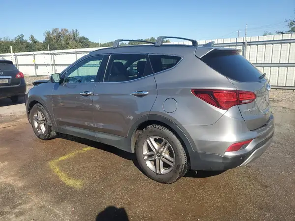 5NMZU3LB4HH047182 2017 HYUNDAI SANTA FE - Image 2