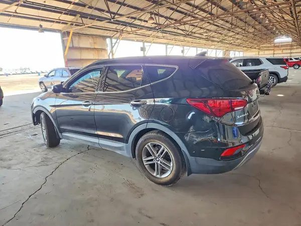 5NMZU3LB4HH050227 2017 HYUNDAI SANTA FE - Image 2