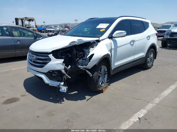 5NMZU3LB4JH054123 2018 HYUNDAI SANTA FE - Image 2