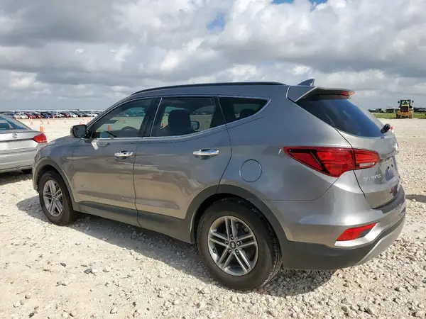 5NMZU3LB4JH058348 2018 HYUNDAI SANTA FE - Image 2