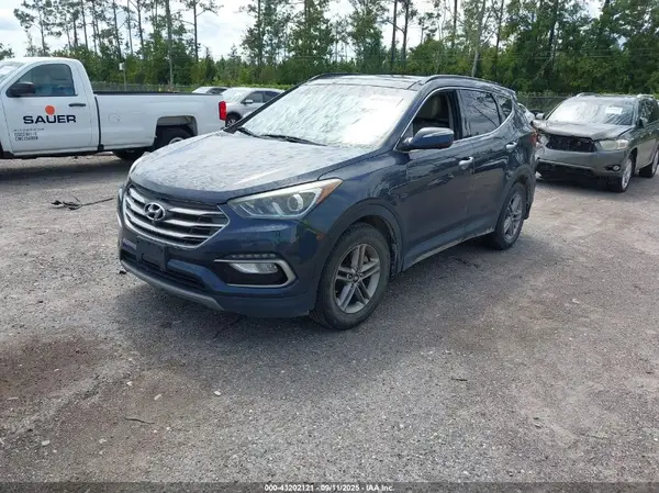 5NMZU3LB4JH080723 2018 HYUNDAI SANTA FE - Image 2