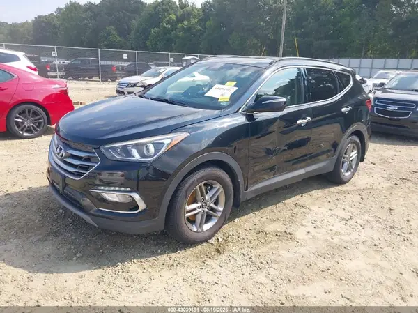 5NMZU3LB4JH097196 2018 HYUNDAI SANTA FE - Image 2