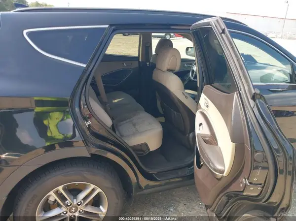 5NMZU3LB4JH097196 2018 HYUNDAI SANTA FE - Image 8