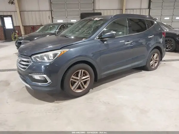 5NMZU3LB4JH107645 2018 HYUNDAI SANTA FE - Image 2