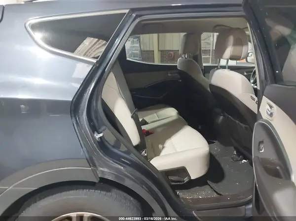 5NMZU3LB4JH107645 2018 HYUNDAI SANTA FE - Image 8
