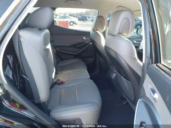5NMZU3LB5HH001232 2017 HYUNDAI SANTA FE - Image 8