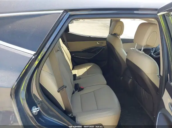 5NMZU3LB5HH001604 2017 HYUNDAI SANTA FE - Image 8