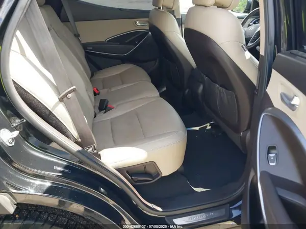 5NMZU3LB5HH002185 2017 HYUNDAI SANTA FE - Image 8