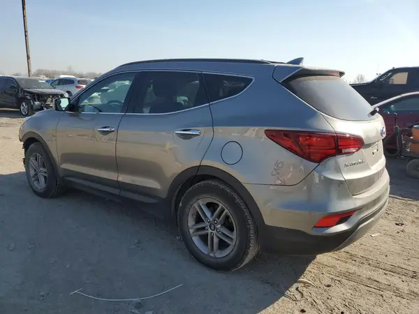 5NMZU3LB5HH002350 2017 HYUNDAI SANTA FE - Image 2