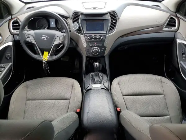 5NMZU3LB5HH004910 2017 HYUNDAI SANTA FE - Image 8