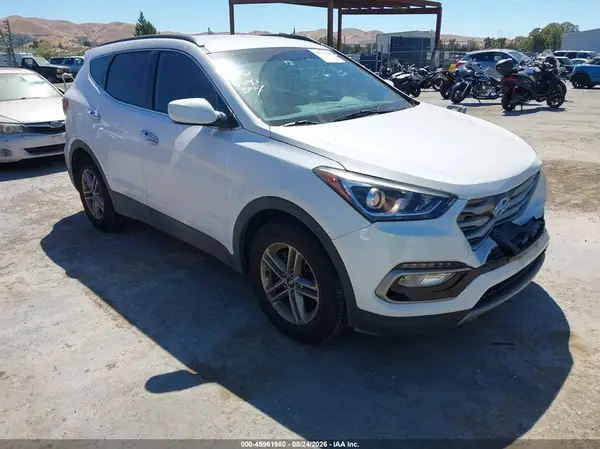 5NMZU3LB5HH007256 2017 HYUNDAI SANTA FE - Image 1