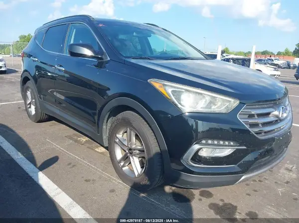 5NMZU3LB5HH007662 2017 HYUNDAI SANTA FE - Image 1