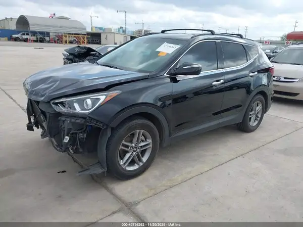 5NMZU3LB5HH008648 2017 HYUNDAI SANTA FE - Image 2