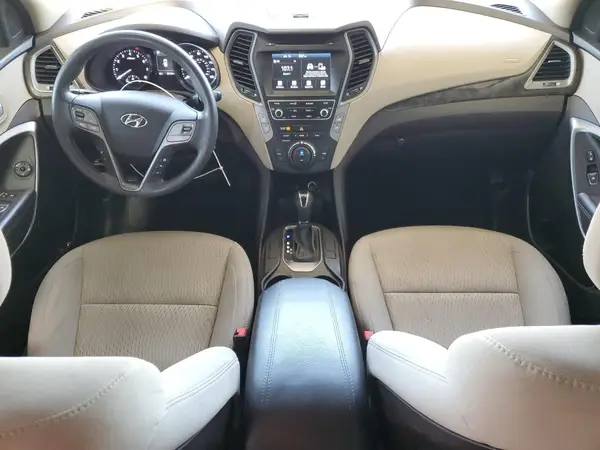 5NMZU3LB5HH009573 2017 HYUNDAI SANTA FE - Image 8