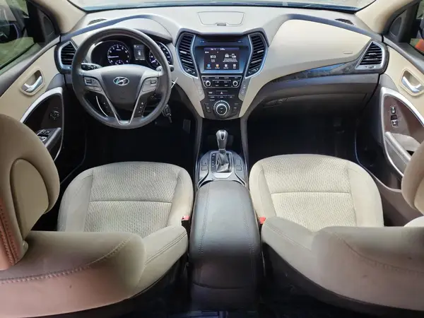 5NMZU3LB5HH011694 2017 HYUNDAI SANTA FE - Image 8