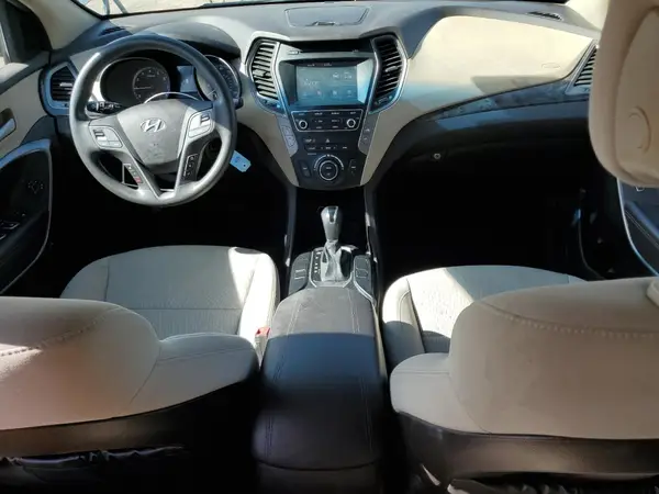 5NMZU3LB5HH012795 2017 HYUNDAI SANTA FE - Image 8