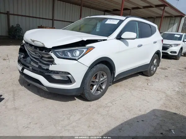 5NMZU3LB5HH014031 2017 HYUNDAI SANTA FE - Image 2