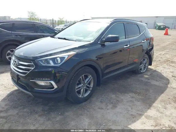 5NMZU3LB5HH016054 2017 HYUNDAI SANTA FE - Image 2
