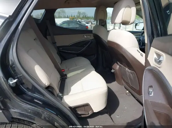 5NMZU3LB5HH016054 2017 HYUNDAI SANTA FE - Image 8