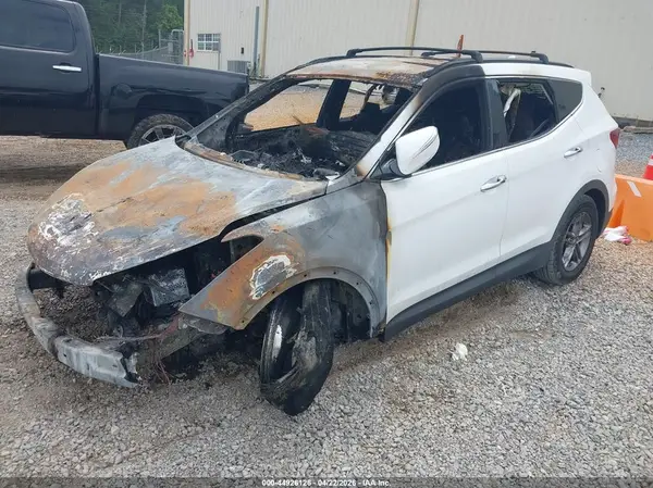 5NMZU3LB5HH016104 2017 HYUNDAI SANTA FE - Image 2
