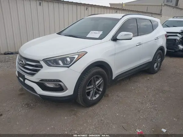 5NMZU3LB5HH026874 2017 HYUNDAI SANTA FE - Image 2