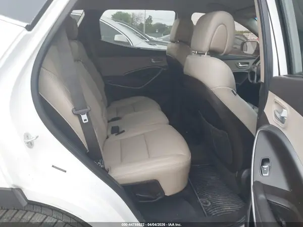 5NMZU3LB5HH026874 2017 HYUNDAI SANTA FE - Image 8